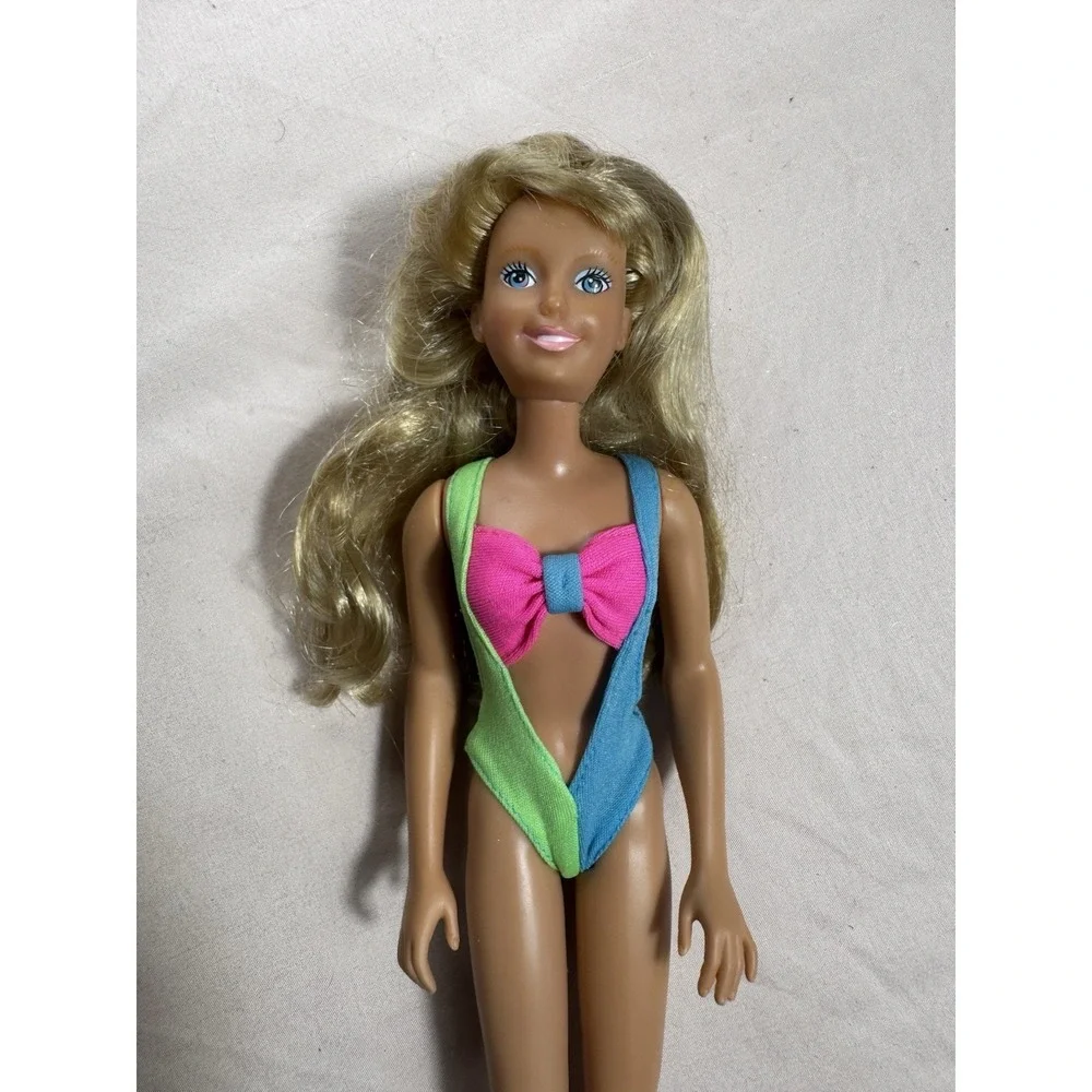 Vintage Hasbro 1988 Beachy Keen Maxie Doll W Signature Green And Blue Swimsuit